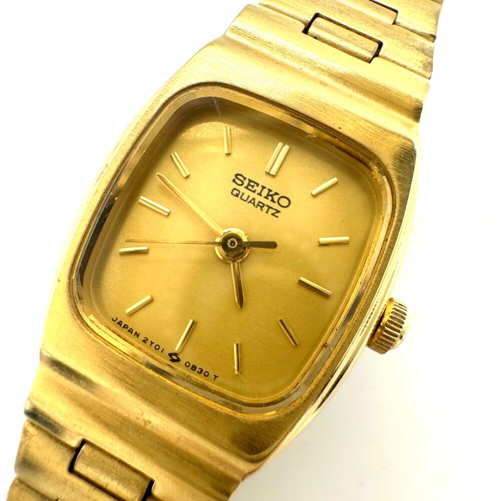 Seiko vintage ladies 2Y01-5A39 Quartz gold soft tank dial stainless steel watch